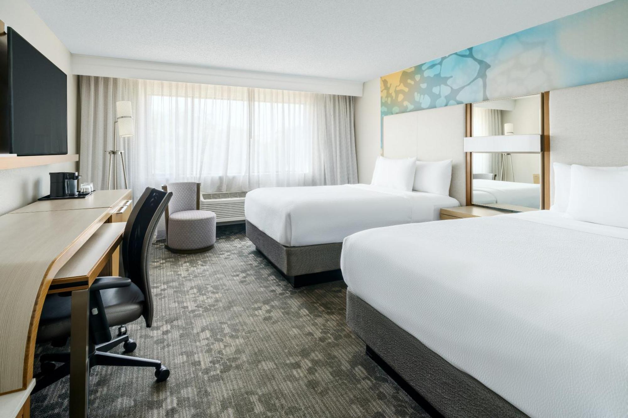 Courtyard By Marriott Orlando Lake Buena Vista At Vista Centre Exterior photo